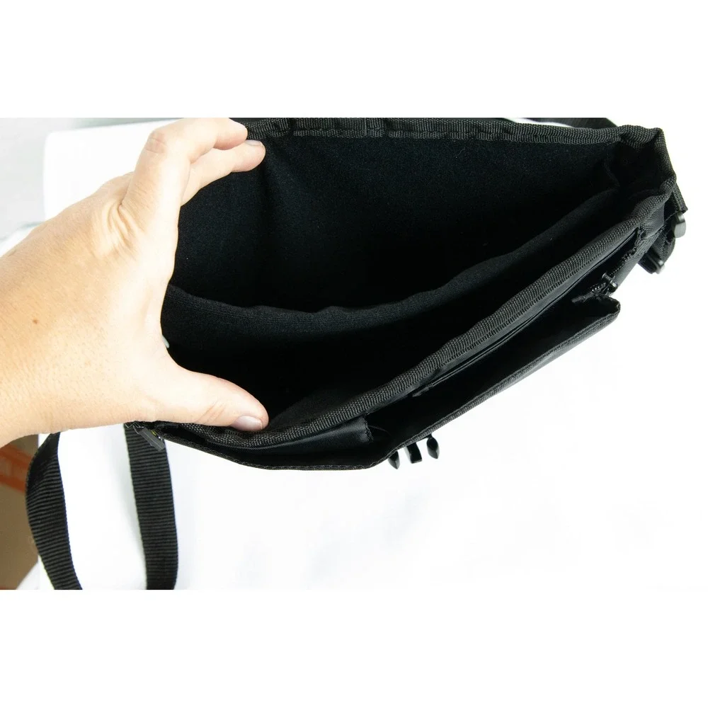Targus Messenger Bag Black Grey Padded Laptop Shoulder Tech Travel Bag